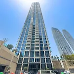 Vayk - Bright & Elegant 2 Bd Apartment With Creek Views