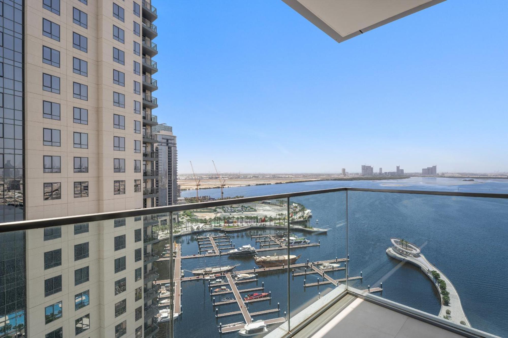 Apartment Vayk - Bright & Elegant 2 Bd With Creek Views